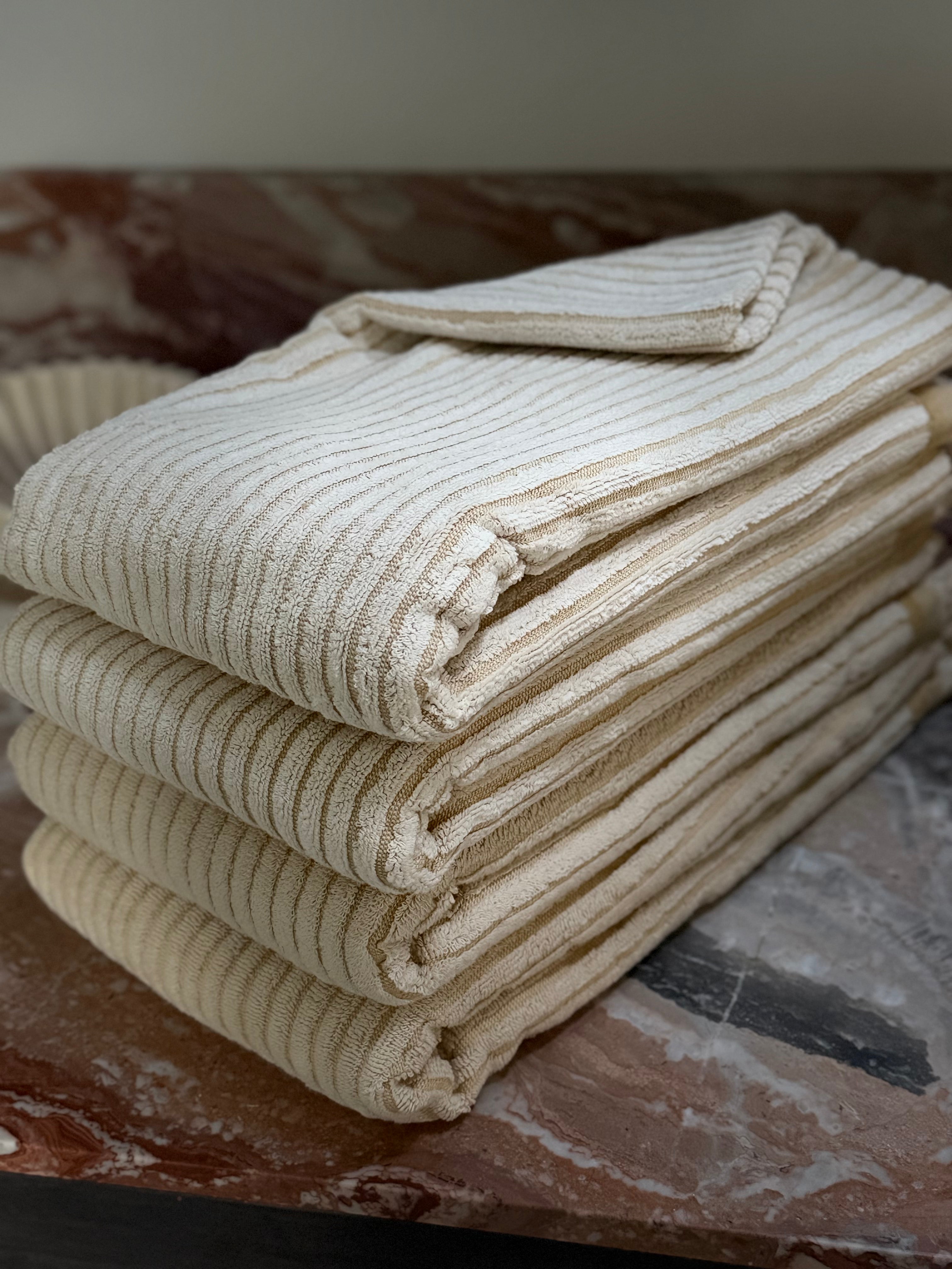 KINKA TOWEL - BUTTER