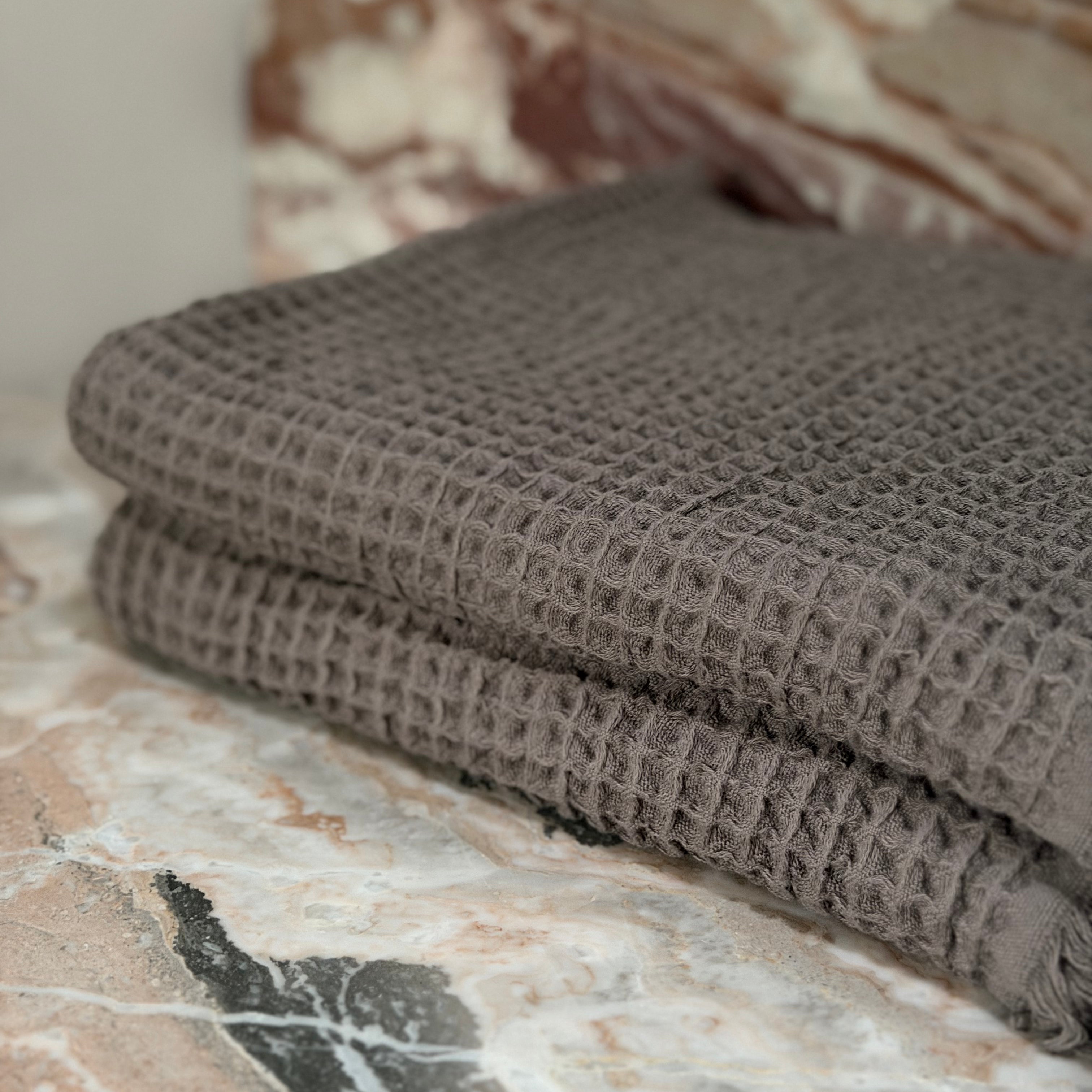 HENLEY TOWEL - GRAPHITE