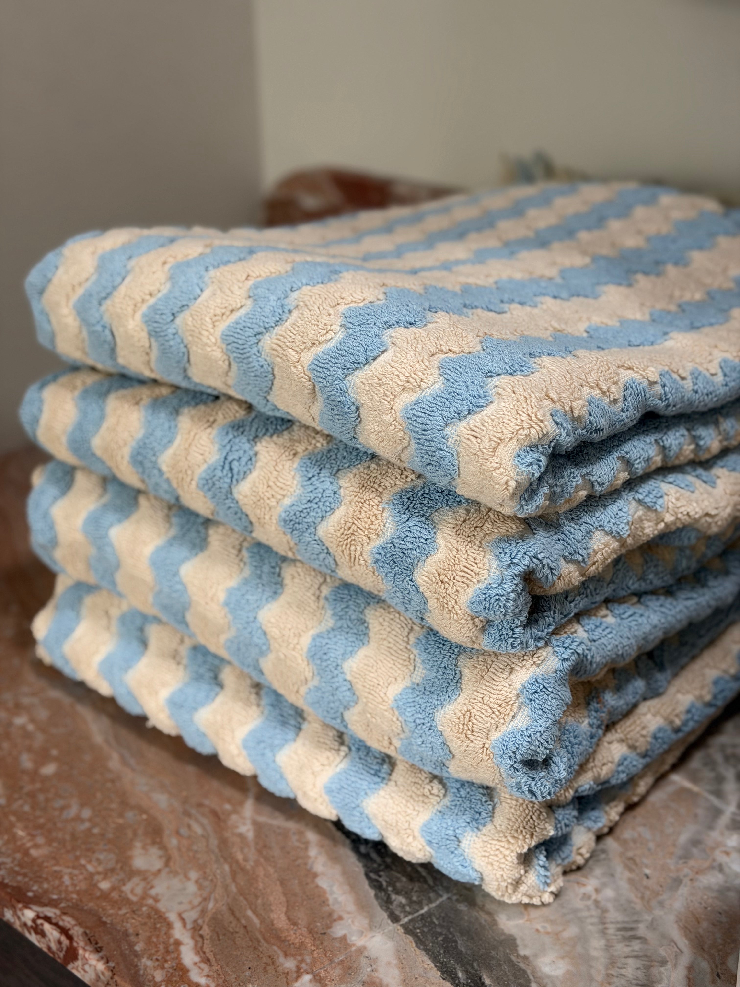 ORPHEUS TOWEL - POWDER BLUE