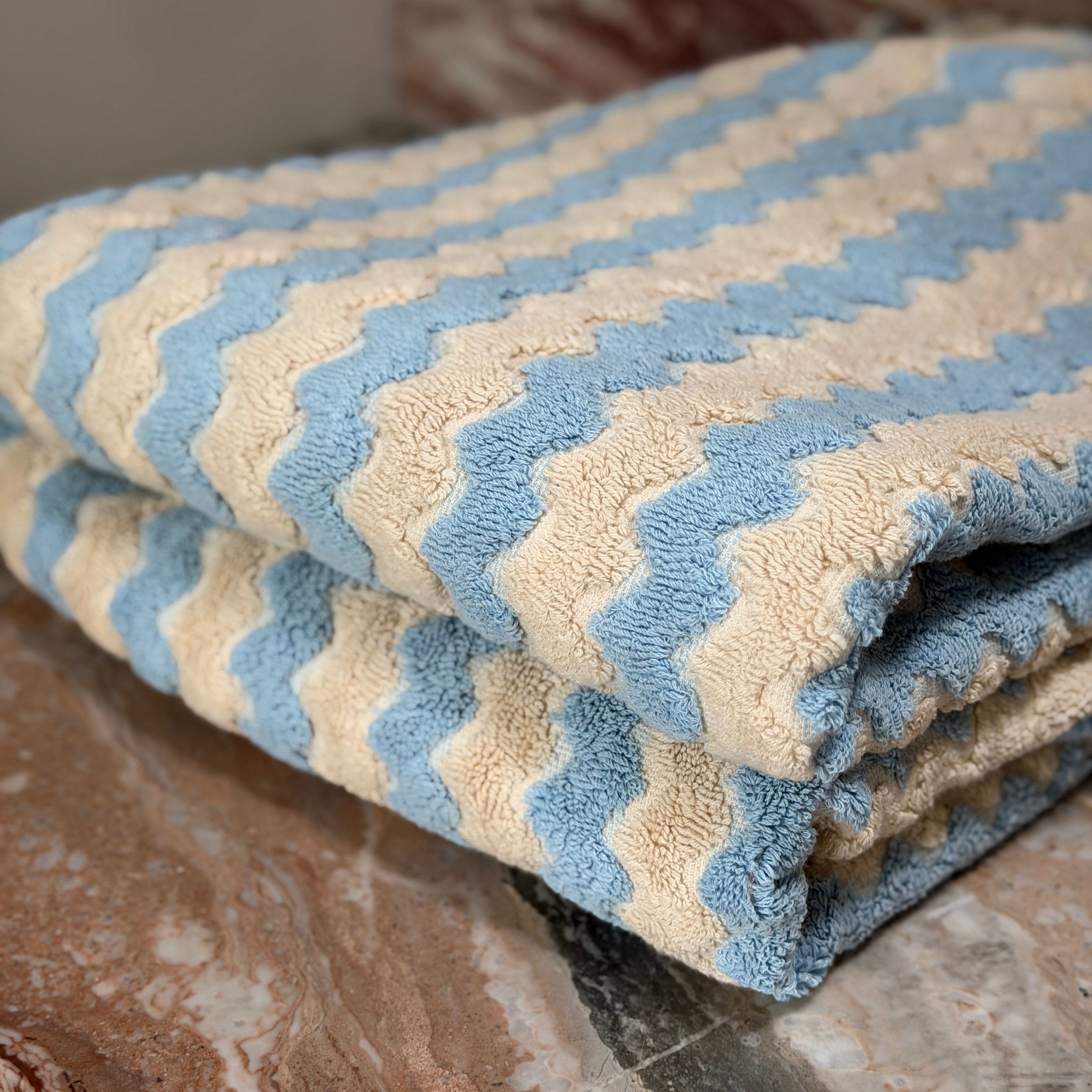 ORPHEUS TOWEL - POWDER BLUE