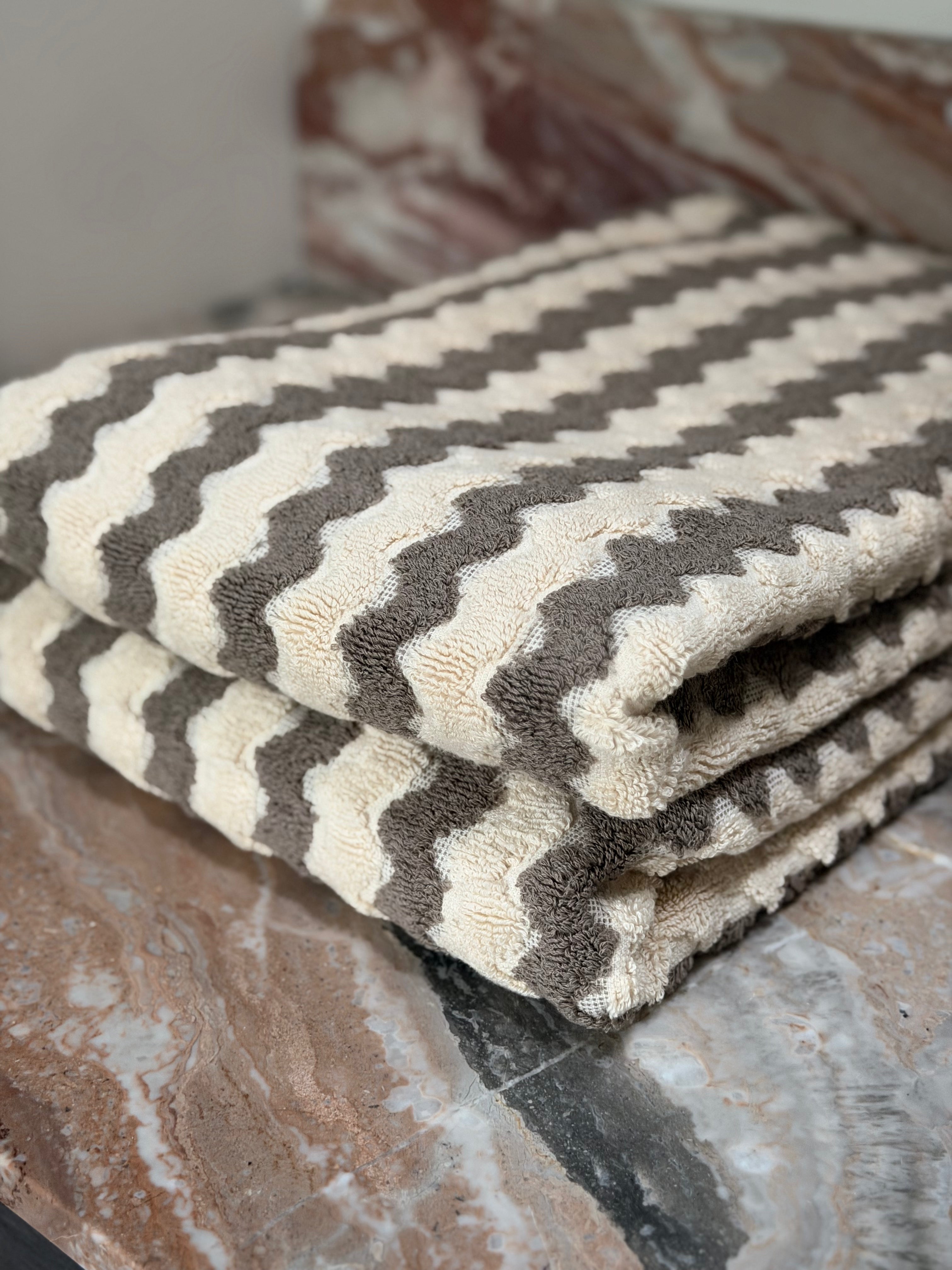 ORPHEUS TOWEL - COCOA