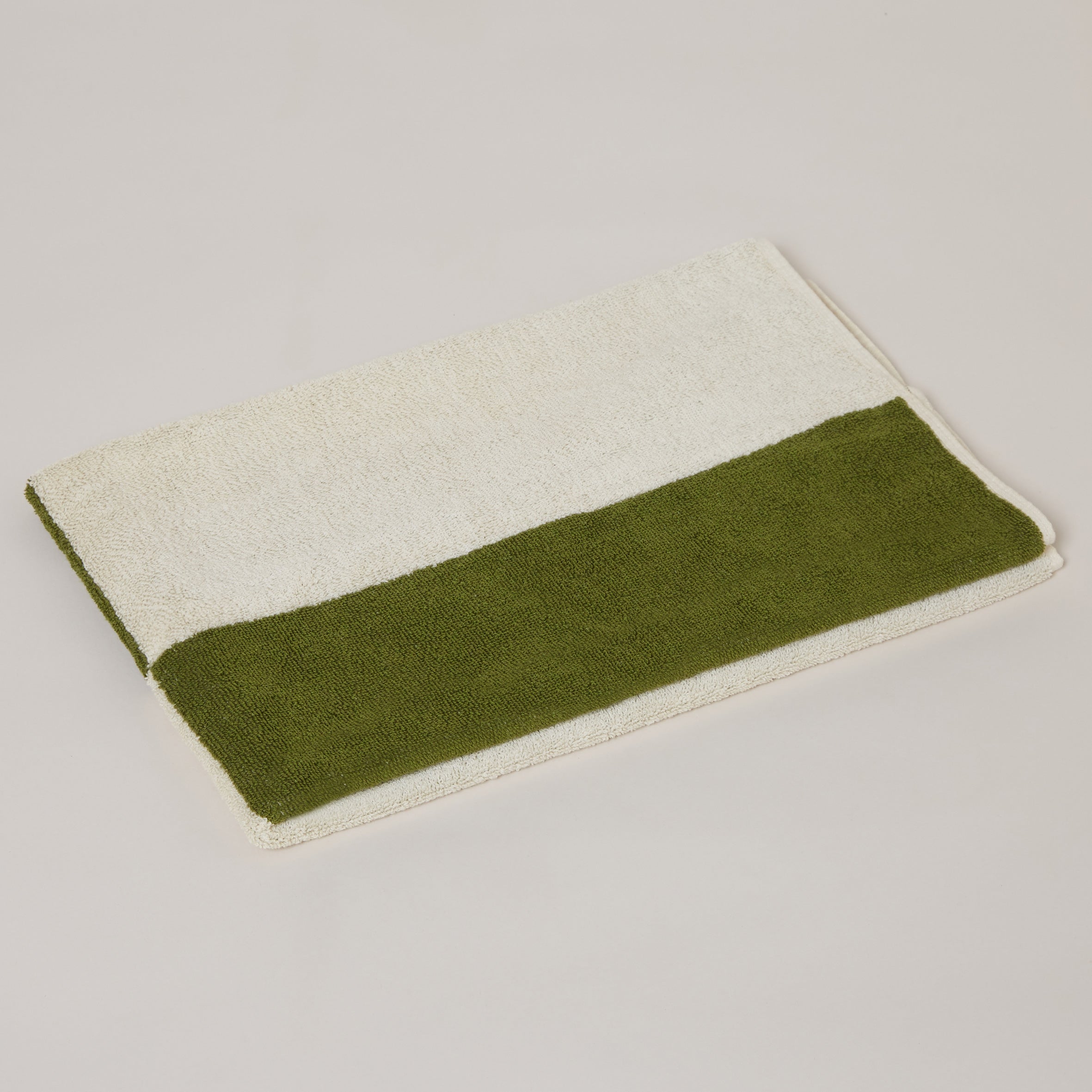 Sage green discount towels and bathmats